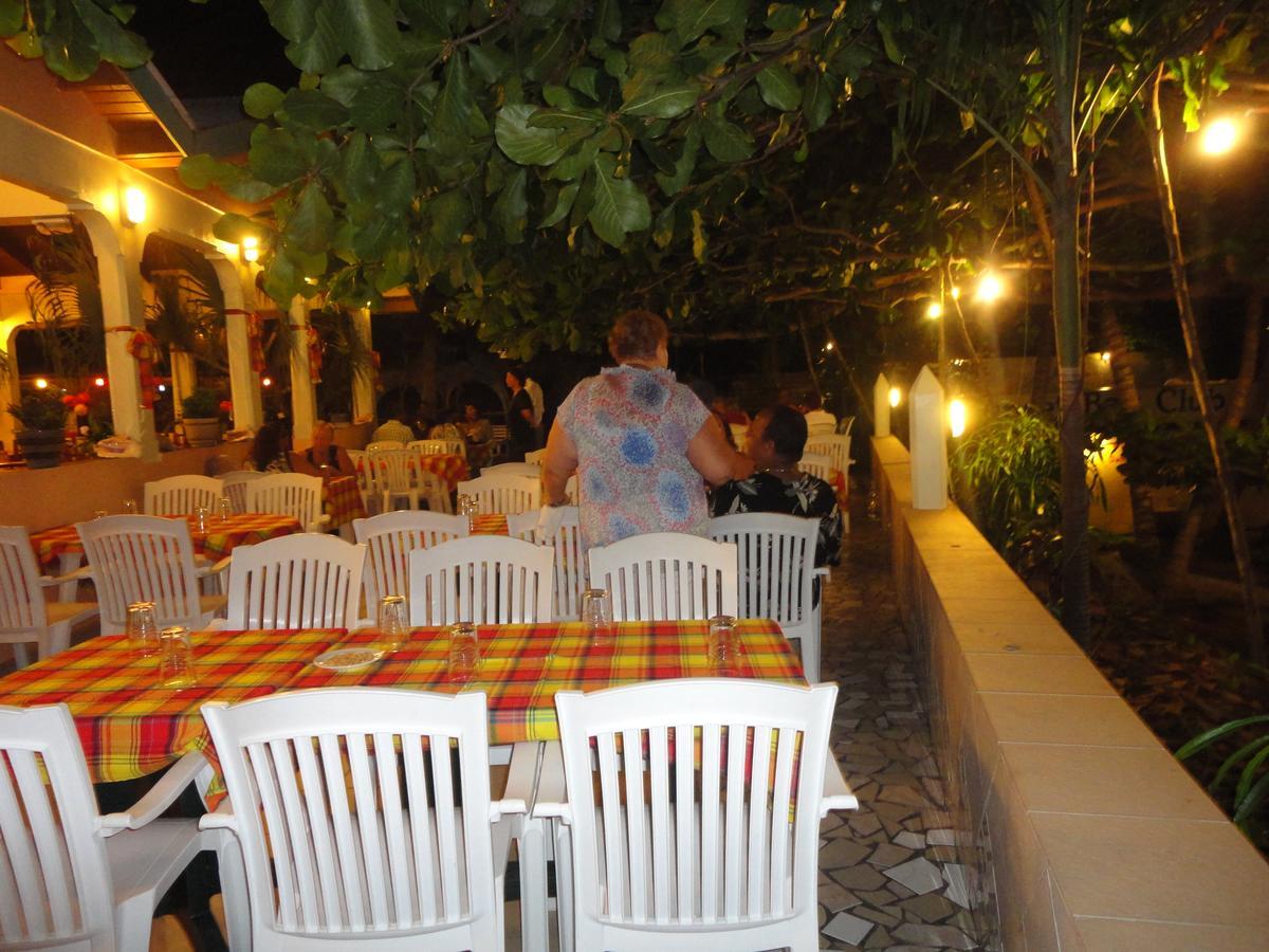 Sunset Bay Club All Inclusive Colihaut Exterior foto